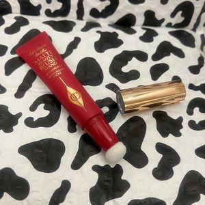 Charlotte Tilbury Matte Blush Wand in Dream Pop